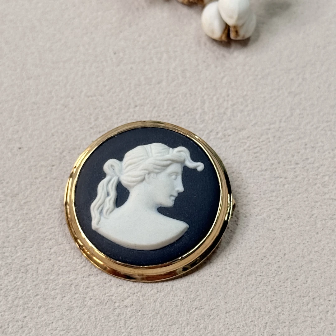 95新  【六六中古】孤品复古卡梅奥胸针ad5168有盒