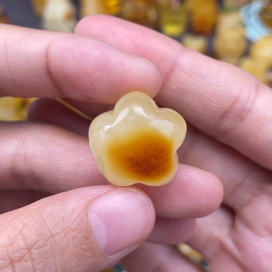 裸石琥珀未镶嵌蜜蜡