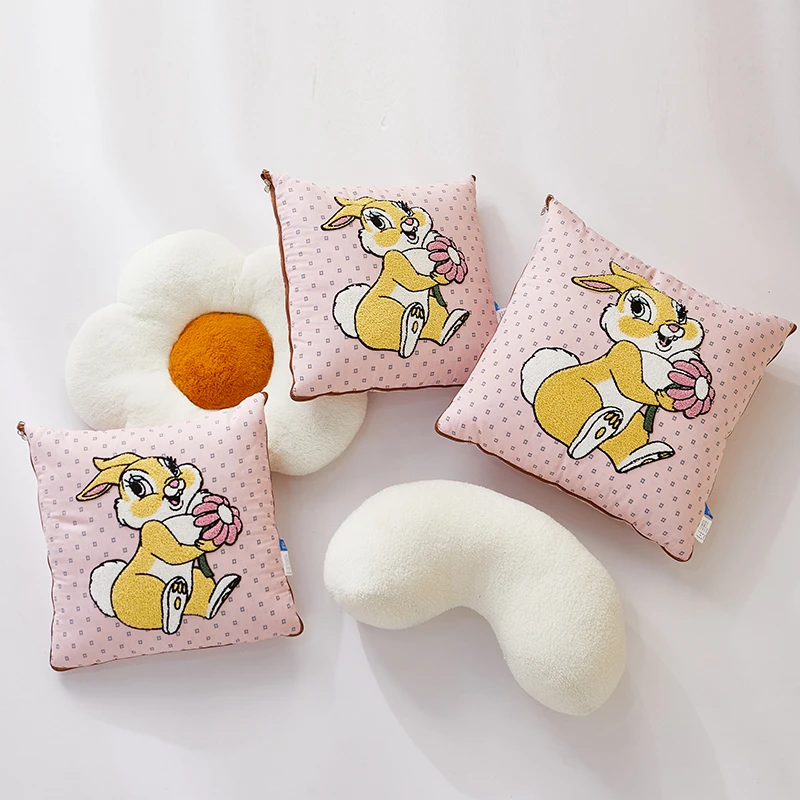 限【四季花心兔粉大号】 多功能二合一折叠车载抱枕被