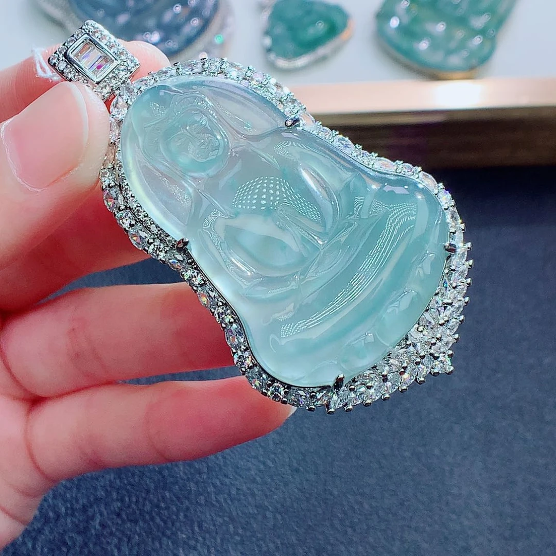 翡翠未镶嵌颈饰翡翠