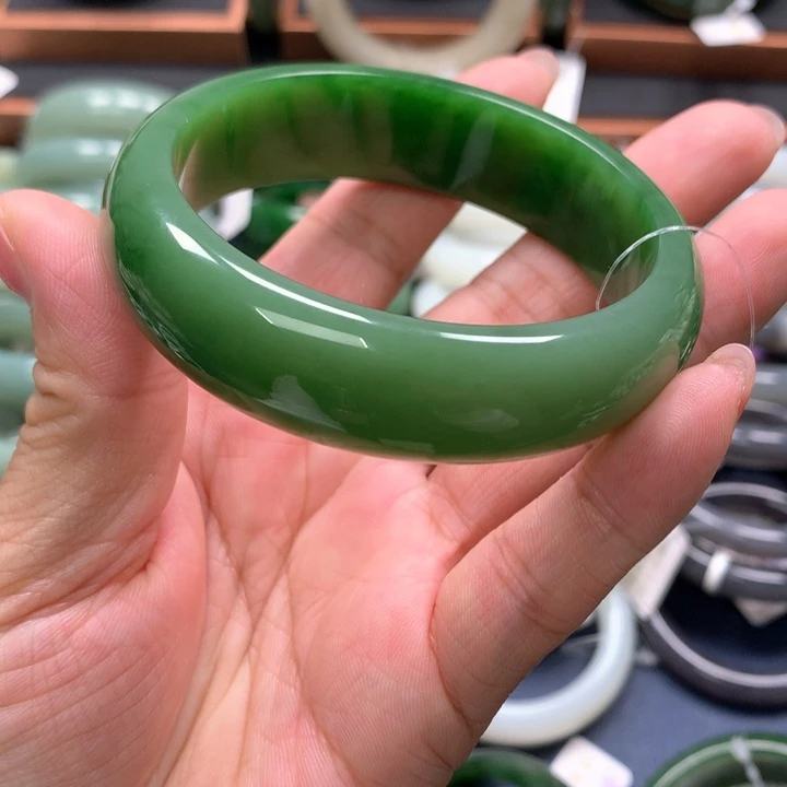 【闪购商品】未镶嵌手镯和田玉（碧玉）40