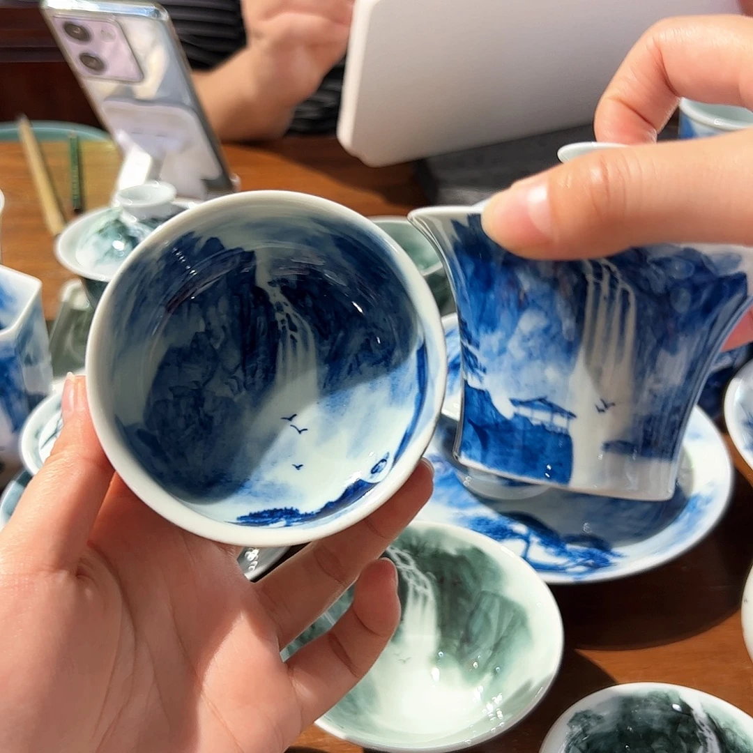 茶***香青花手绘山水盖碗