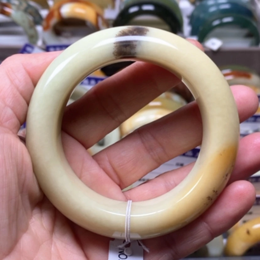 【闪购商品】蛇纹石玉手镯未镶嵌A****西