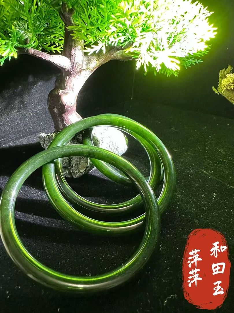 俄料|和田玉碧玉菠菜绿红皮老料叮当镯（美人条）手镯   圈口50-61