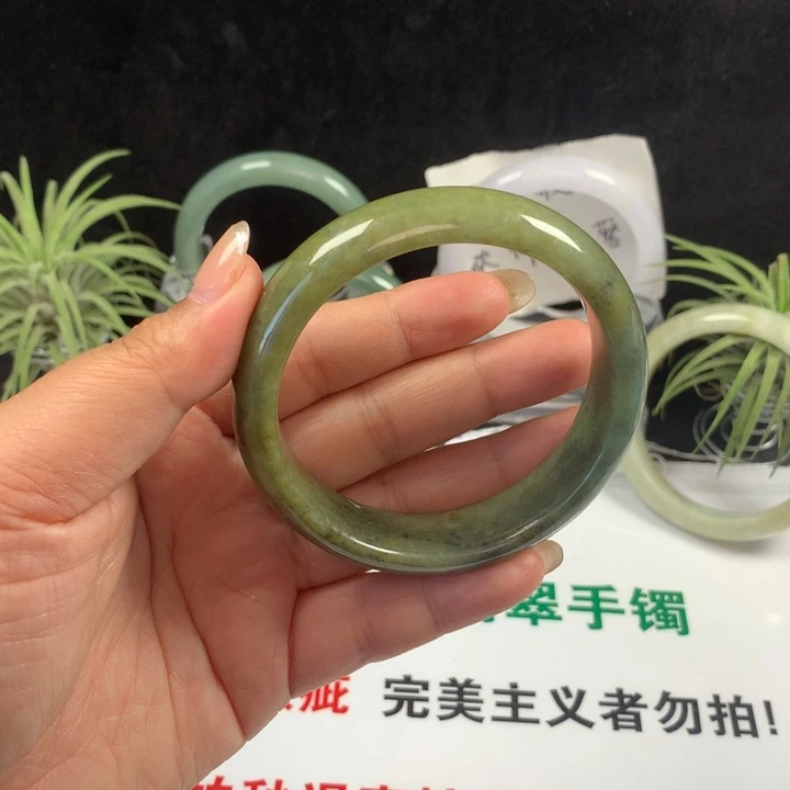 翡翠未镶嵌手镯14