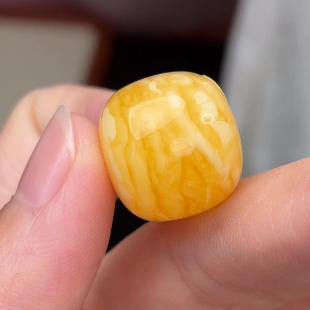 蜜蜡未镶嵌裸石虎皮纹老型珠