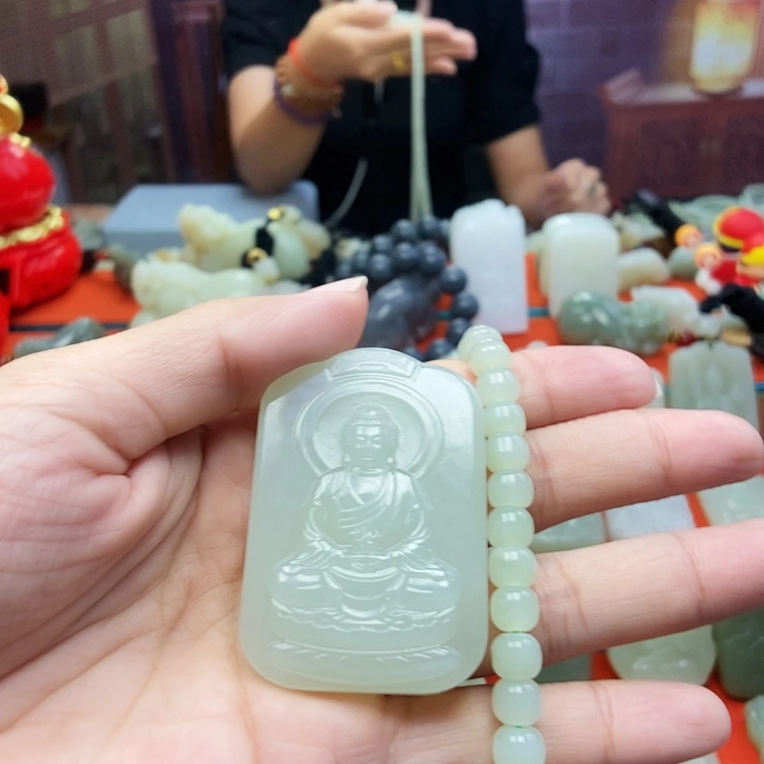 颈饰未镶嵌和田玉囍*
