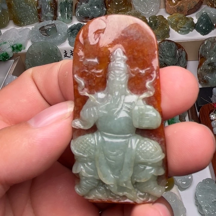 颈饰未镶嵌翡翠关公