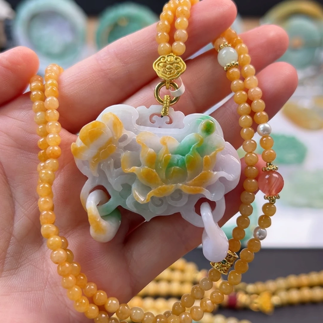 翡翠未镶嵌颈饰吊坠