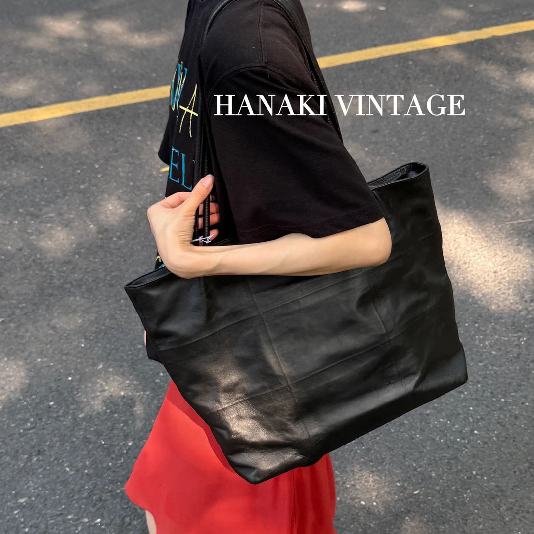 95新 Prada/普拉达 花绮中古/Prada黑色全皮托特单肩包
