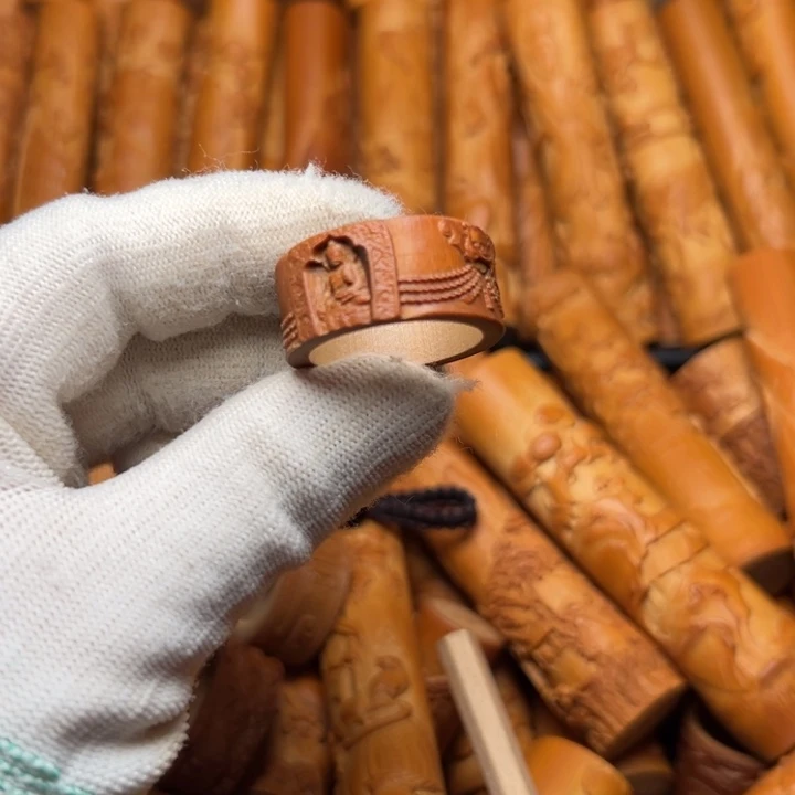 云***心实心竹雕刻手把件