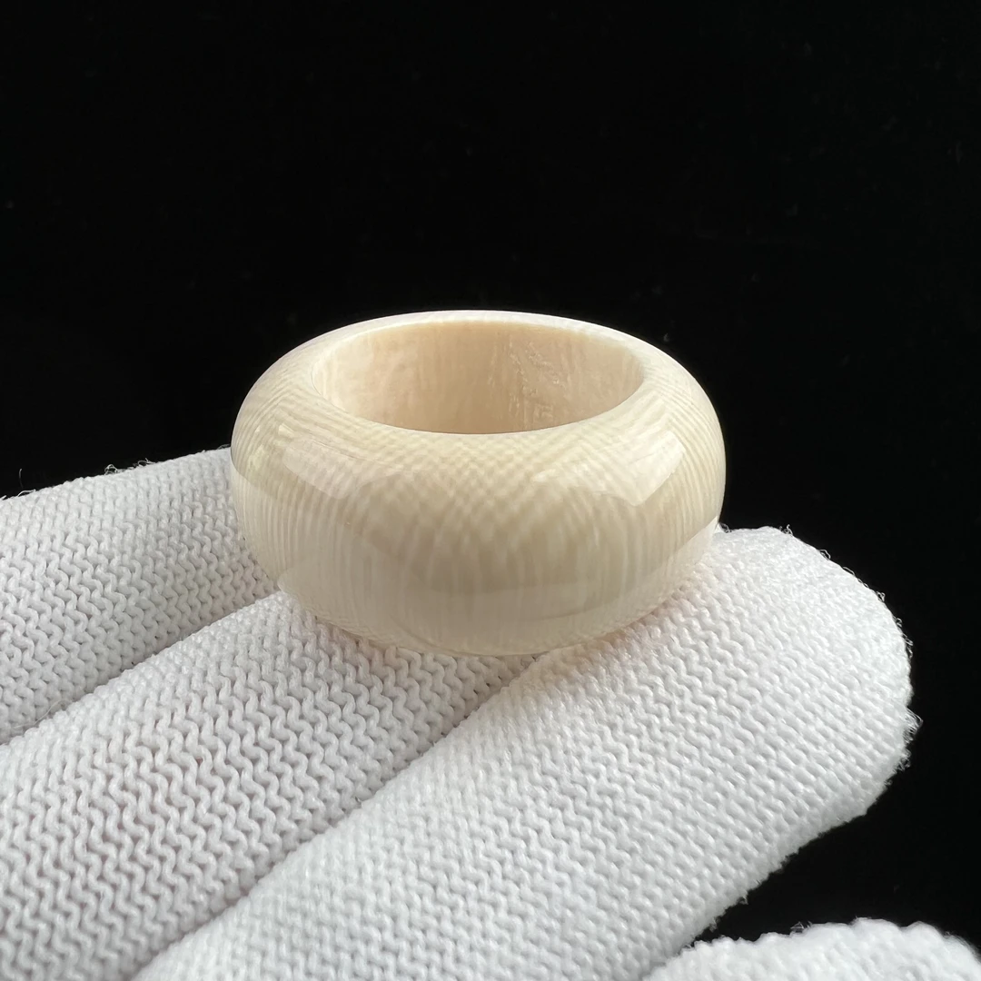 J4137天然猛犸牙 扳指 21*13.4mm支持鉴定 假一罚四