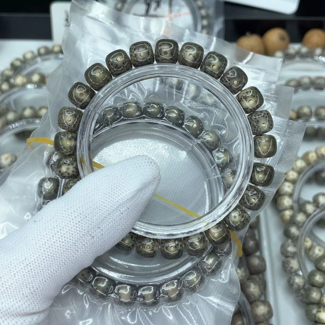 星月菩提手串c墨冰