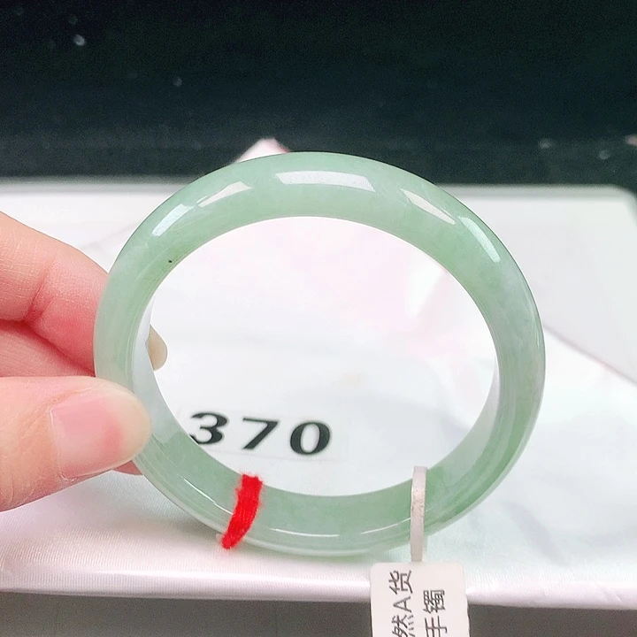 翡翠未镶嵌手镯370