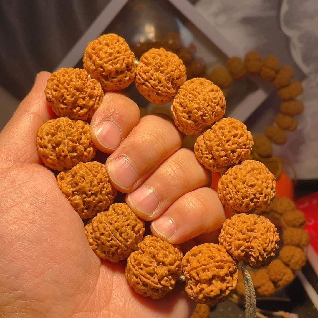 金刚菩提手串请****爱蜂王