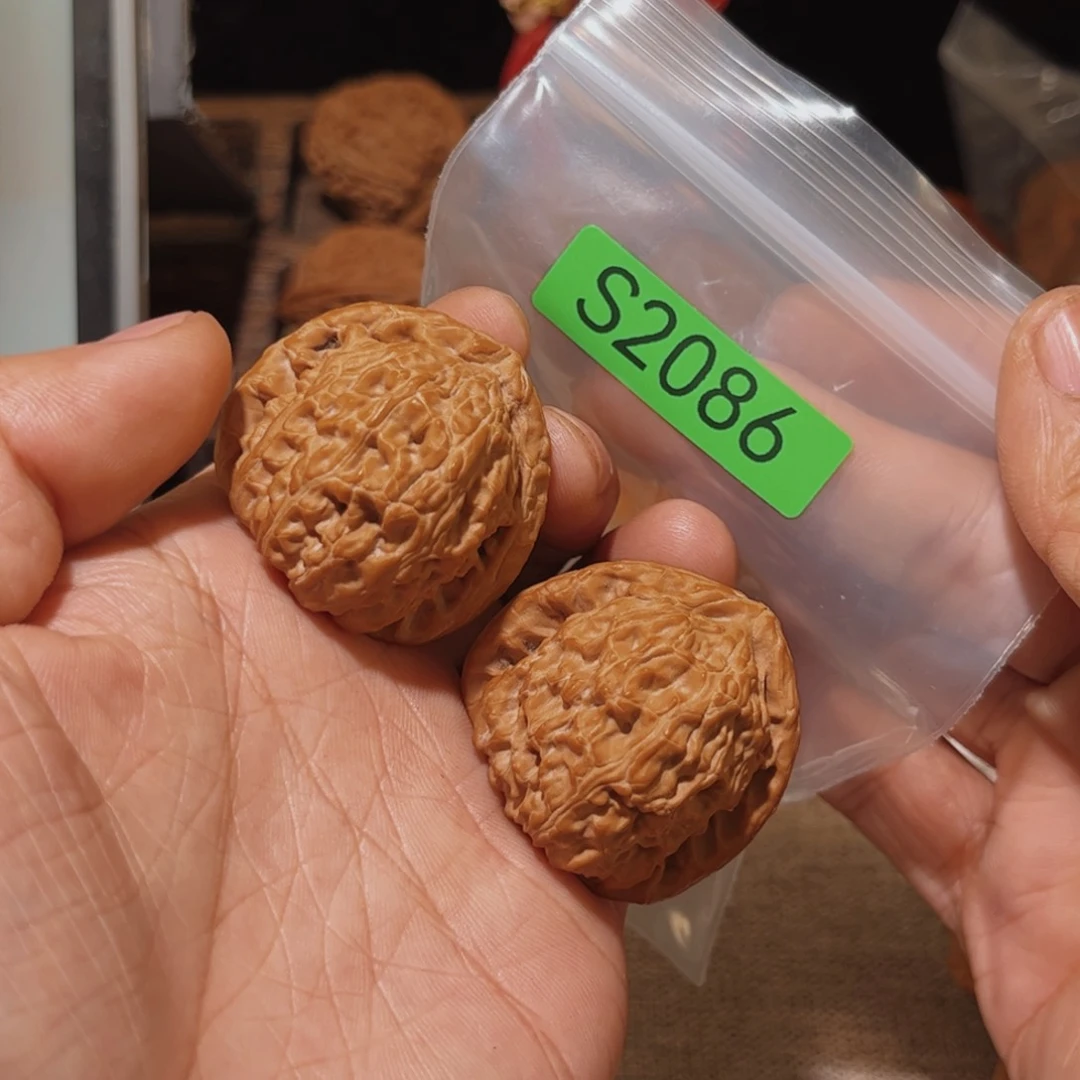 文玩核桃把件三角白虚减