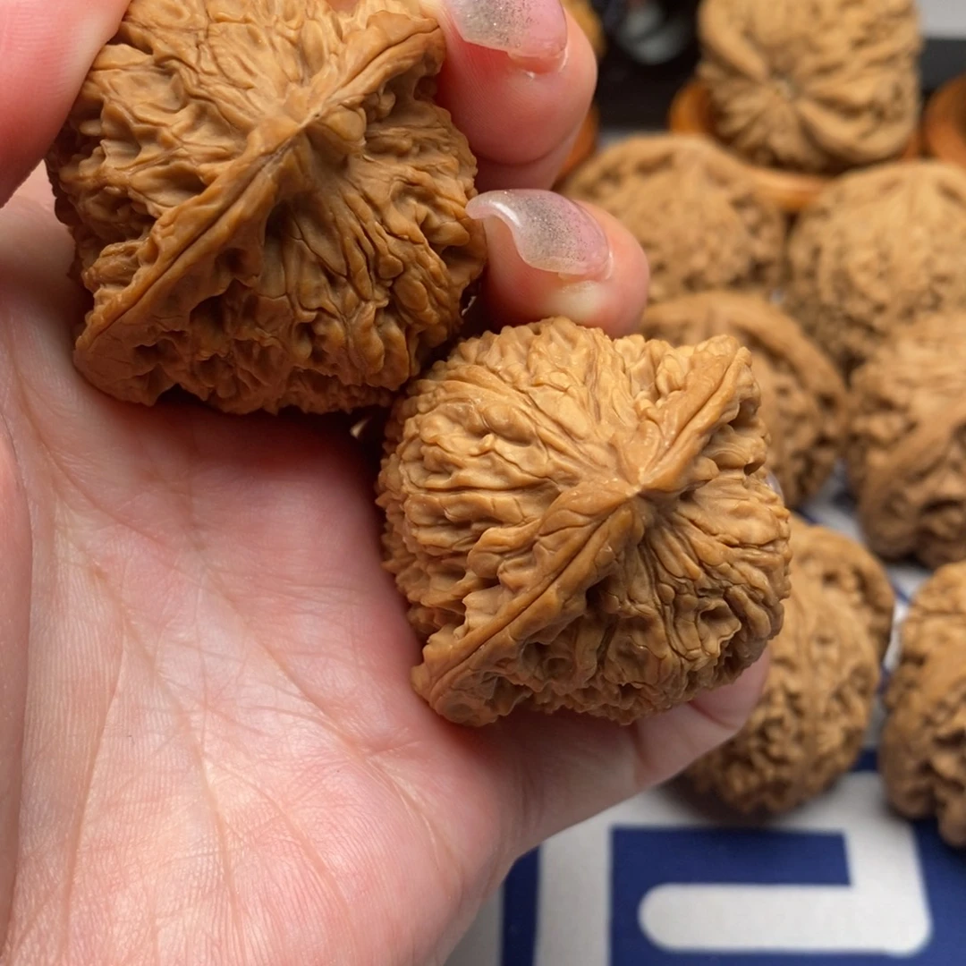 界***旭文玩核桃吊坠南疆