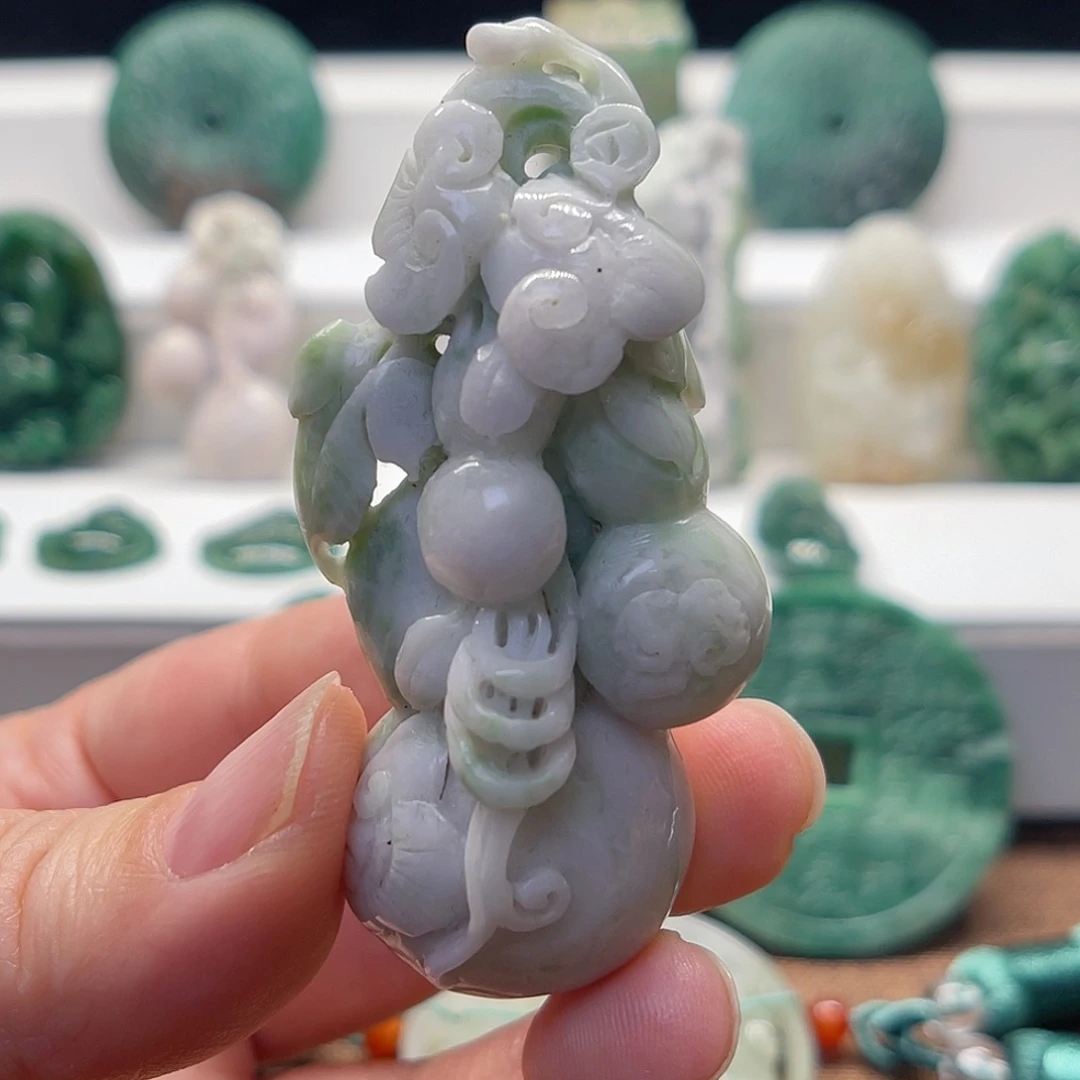 用***7独山玉未镶嵌颈饰有裂有筋瑕疵特价处理品