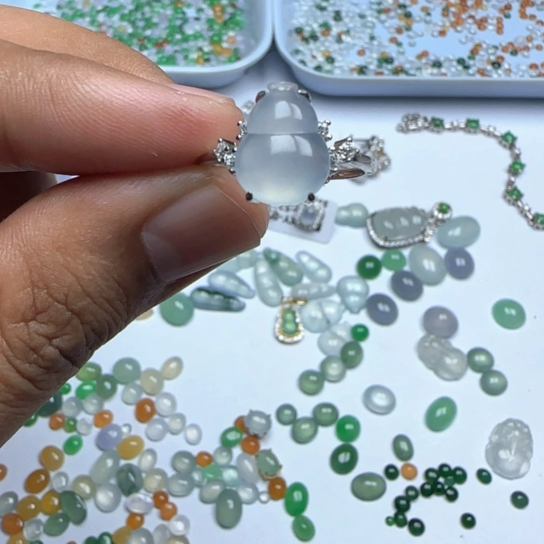 翡翠戒指银S925镶嵌缅甸天然翡翠