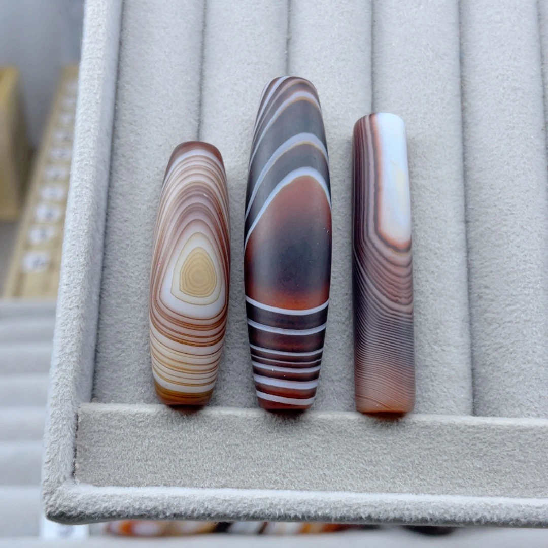 赵***赵合金颈饰玛瑙/玉髓