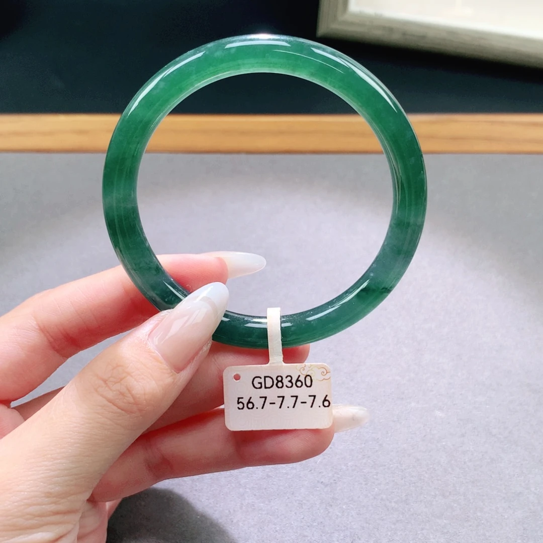 翡翠未镶嵌手镯天然