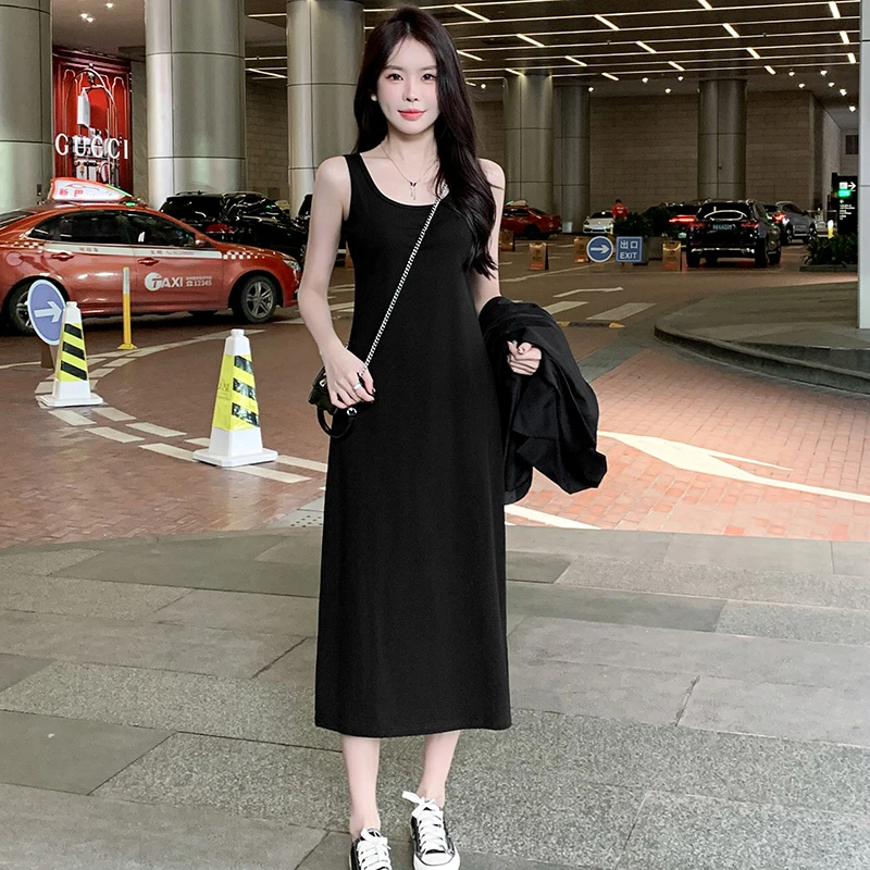 千金清冷感贵系衣服高级感黑色休闲显瘦背心裙长款吊带打底后妈裙