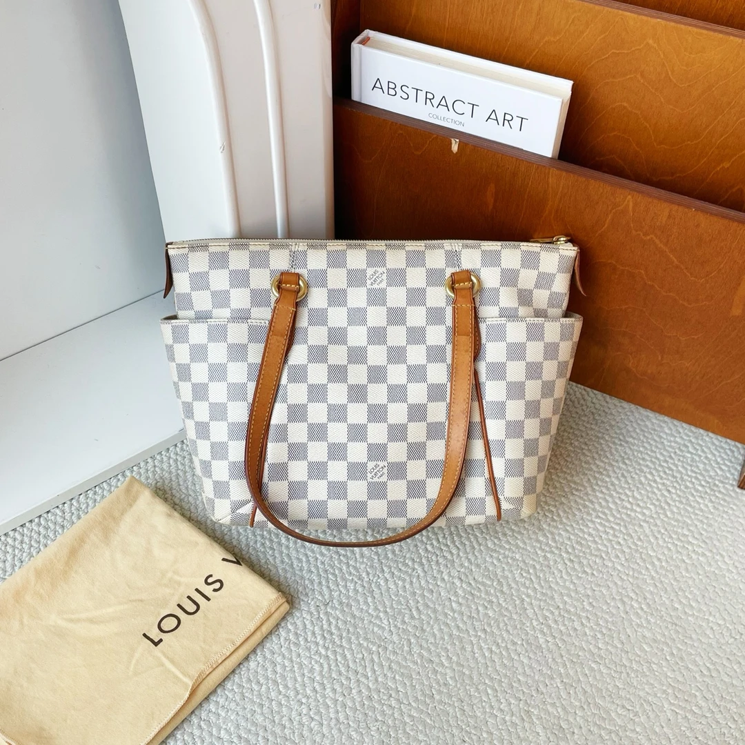 99新 LouisVuitton/路易威登 白色棋盘格奶粉包托特尘 BJM13-0988