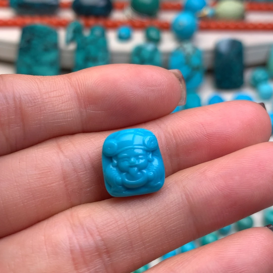 绿松石未镶嵌珠宝奇石