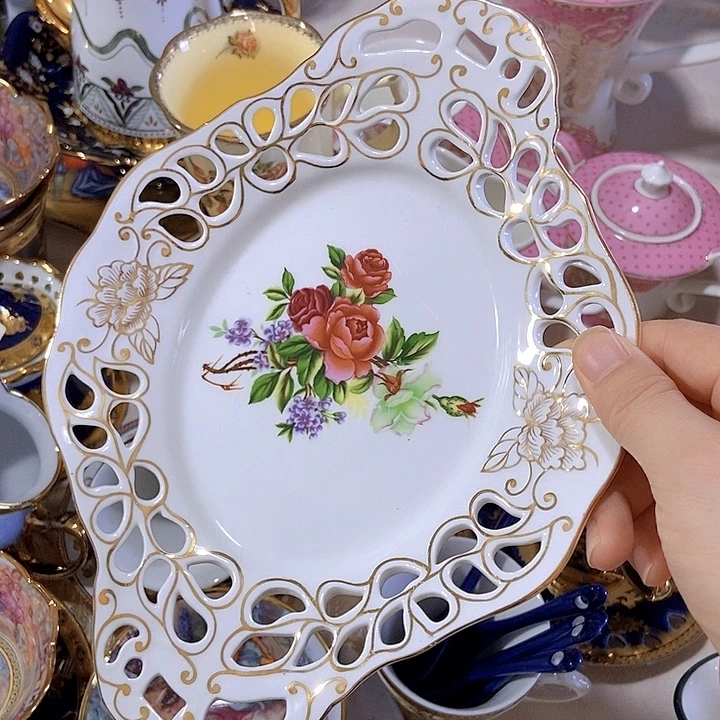 瓷片………………………………………