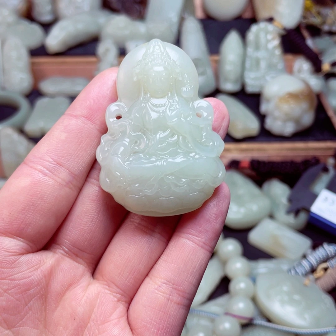 和田玉颈饰未镶嵌