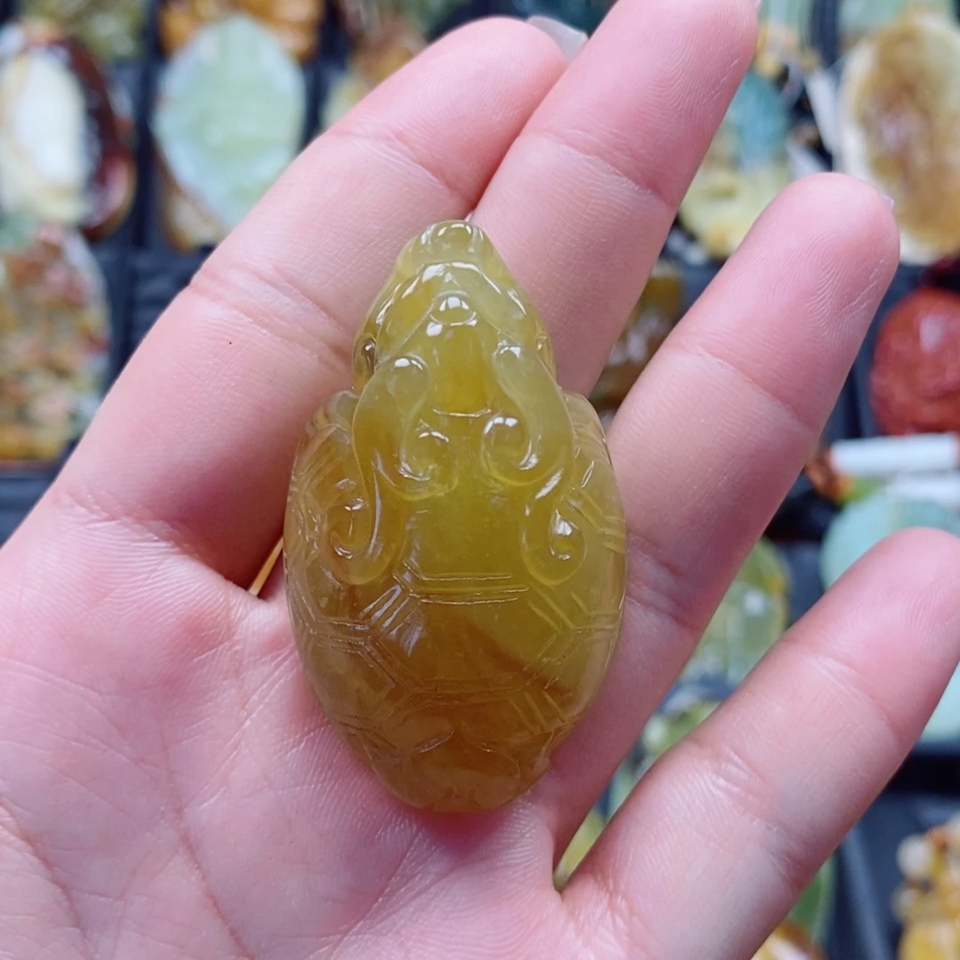 未镶嵌蛇纹石玉颈饰