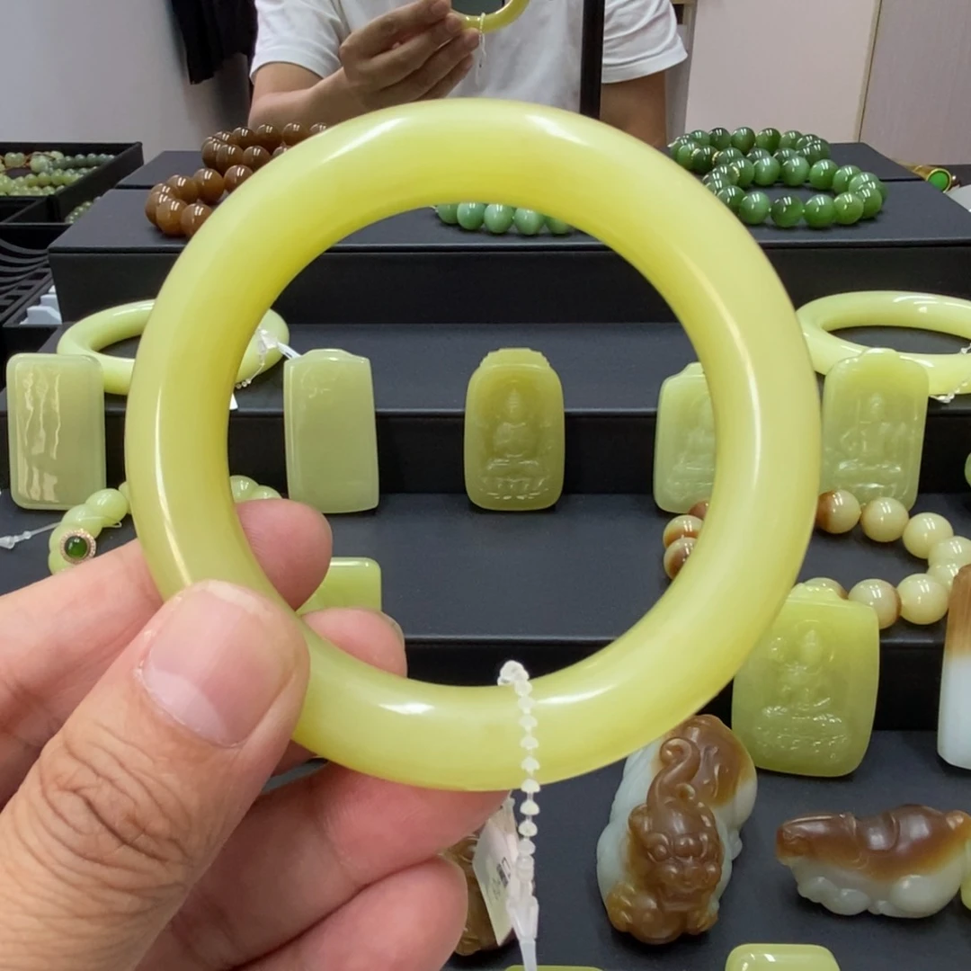 未镶嵌手链和田玉（黄玉）芙*