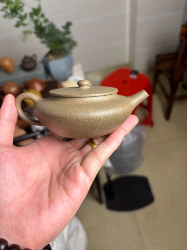 本山原矿蟹壳青半手扁晨壶