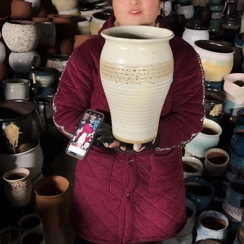 口20高32瑕疵盆子。