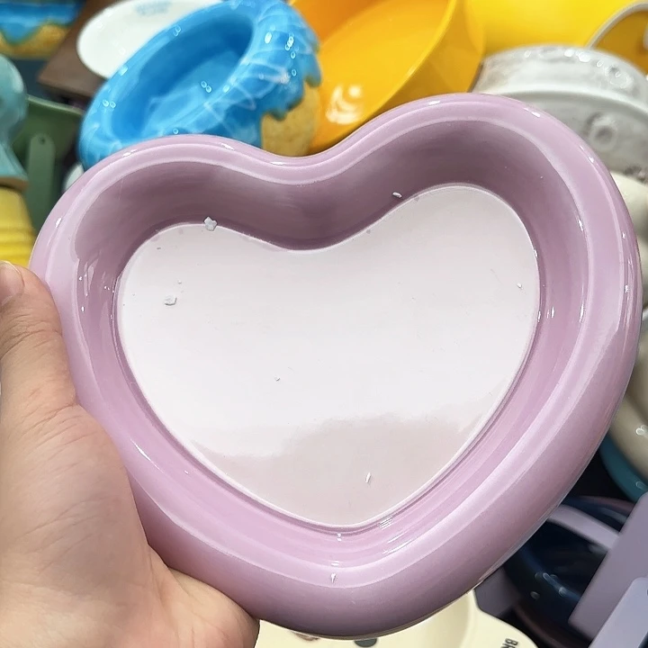 陶瓷8寸爱心盘嘟嘟