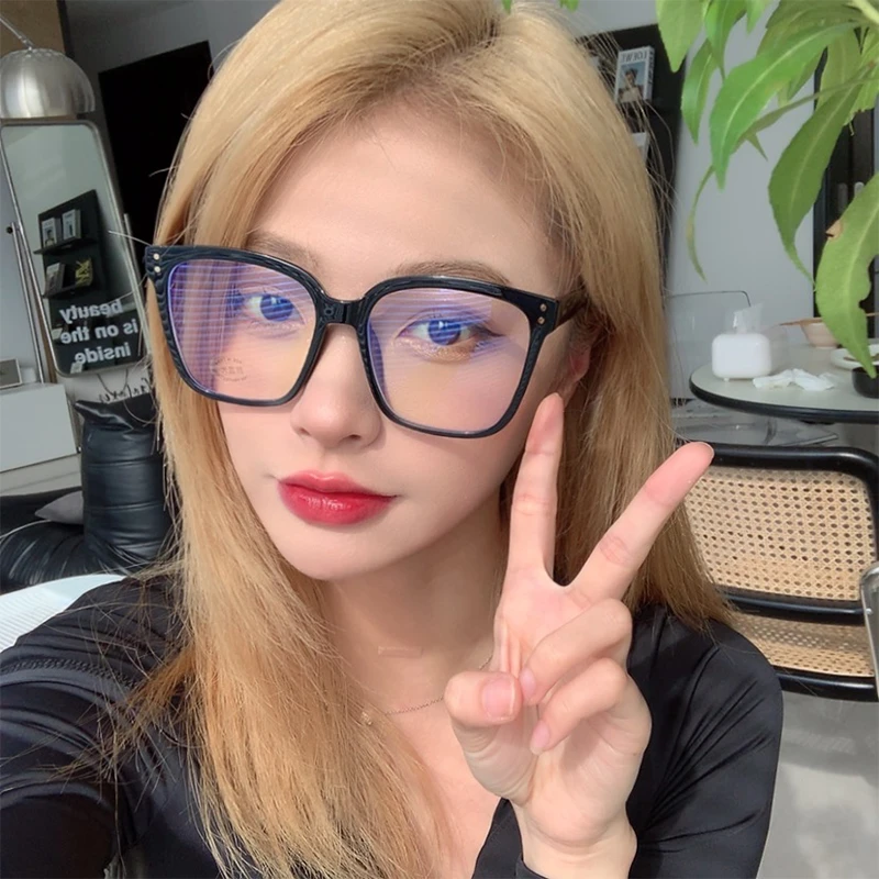 槑槑哒素颜大黑框眼镜女显瘦韩版潮网红防蓝光辐射平光近视眼镜框