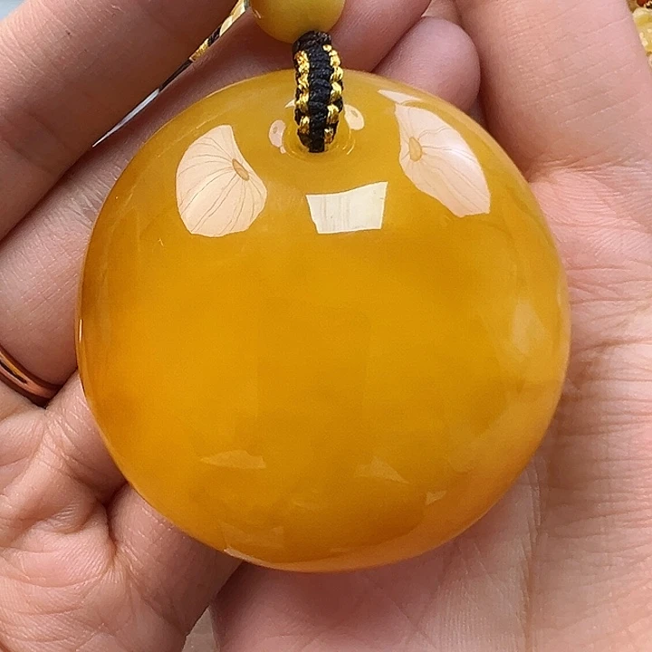 蜜蜡未镶嵌珠宝奇石