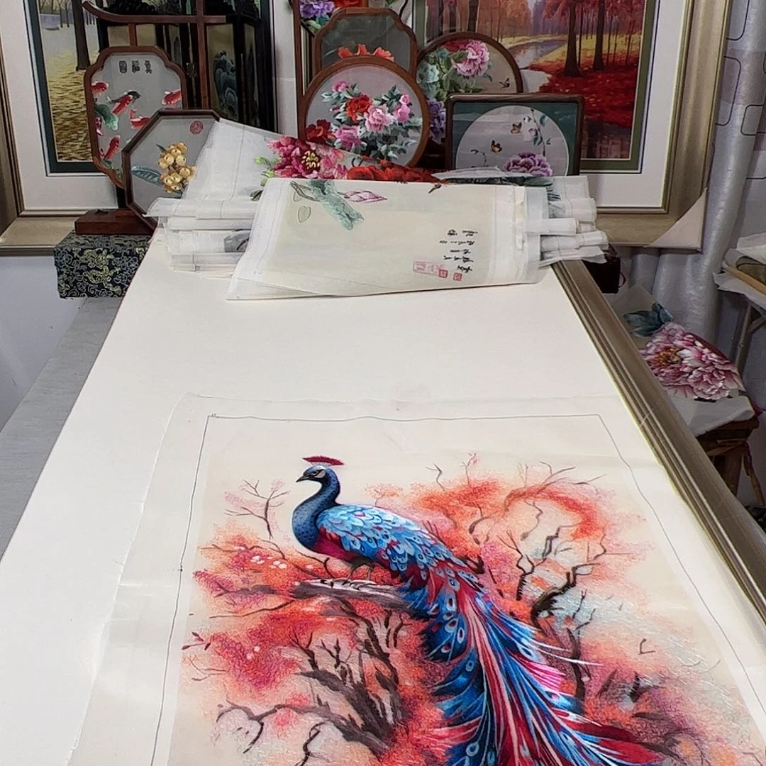 刺绣小****娘纯手工刺绣画