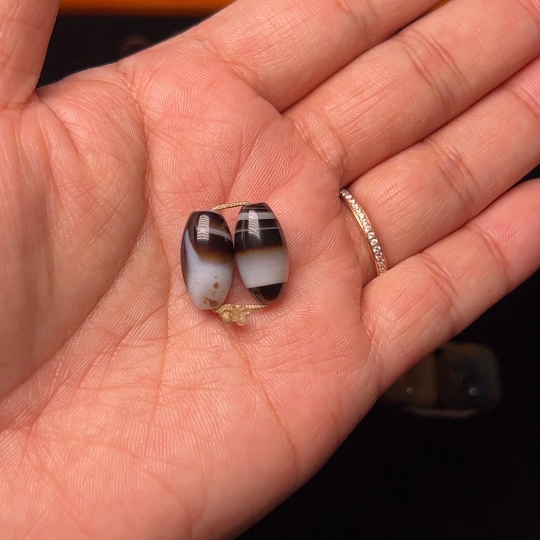 谷***丰玛瑙/玉髓未镶嵌配饰