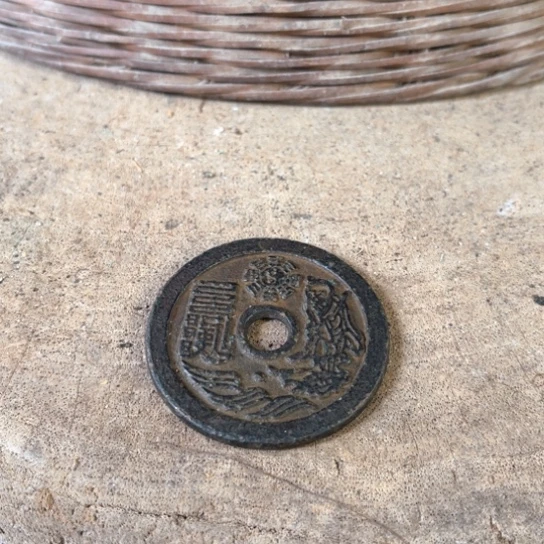 缸男***强明玉家的老物件