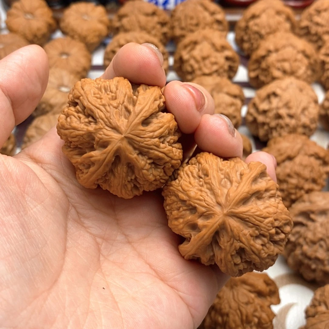 【闪购商品】文玩核桃吊坠39尺粗筋