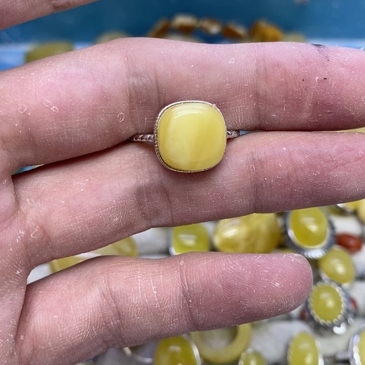 蜜蜡裸石银S925镶嵌戒指