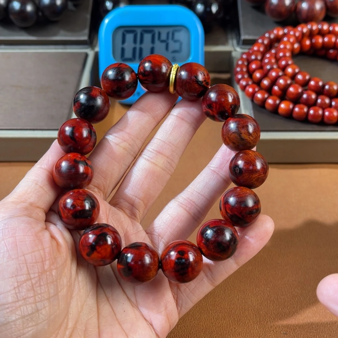 一***，檀香紫檀（小叶紫檀）