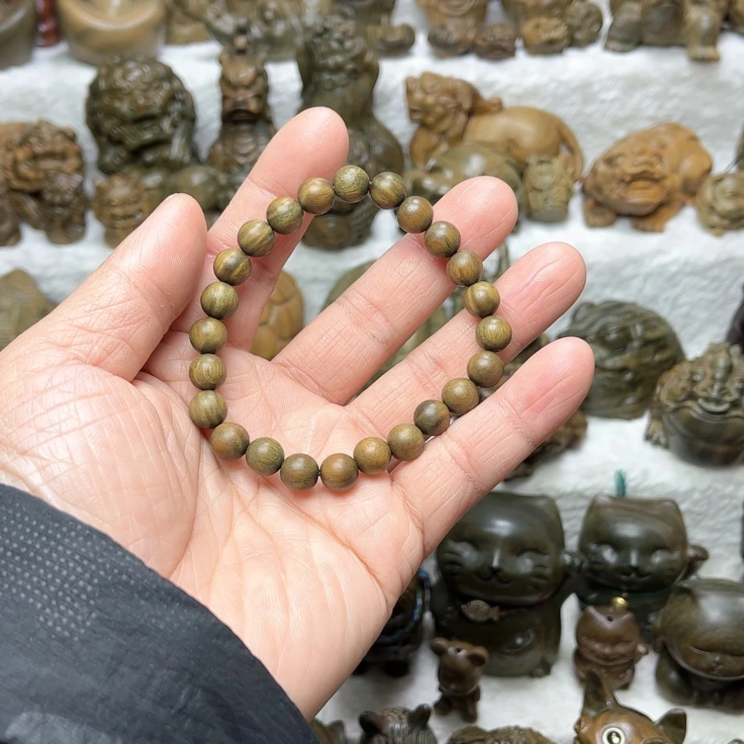 维腊木（绿檀）晴****呢0.8单圈精挑精品