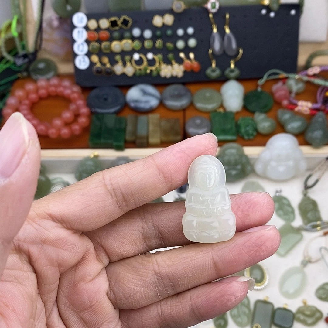 和田玉未镶嵌吊坠(不含链)