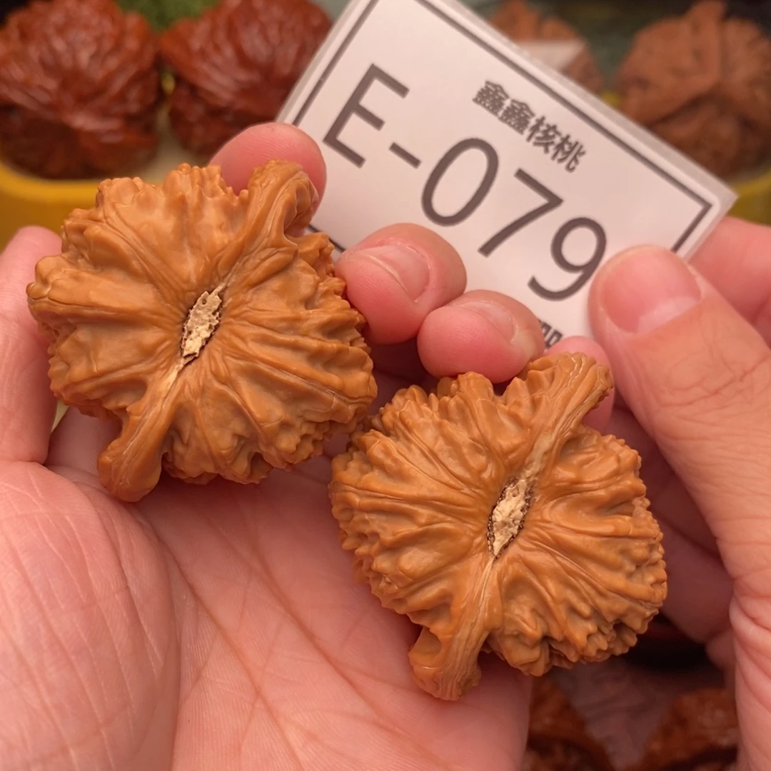 大***儿把件文玩核桃狮子头44
