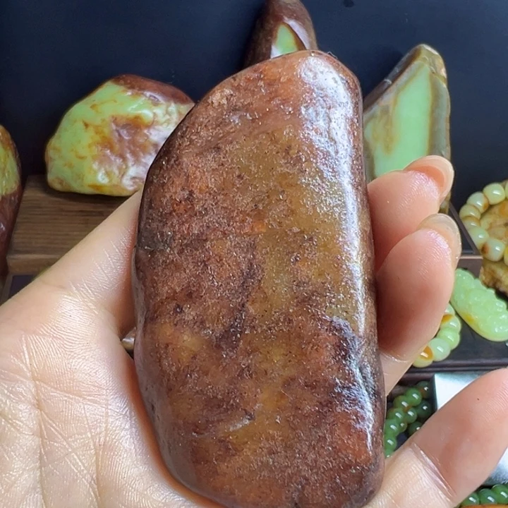 岫岩河磨玉（透闪石质玉）未镶嵌颈饰谭