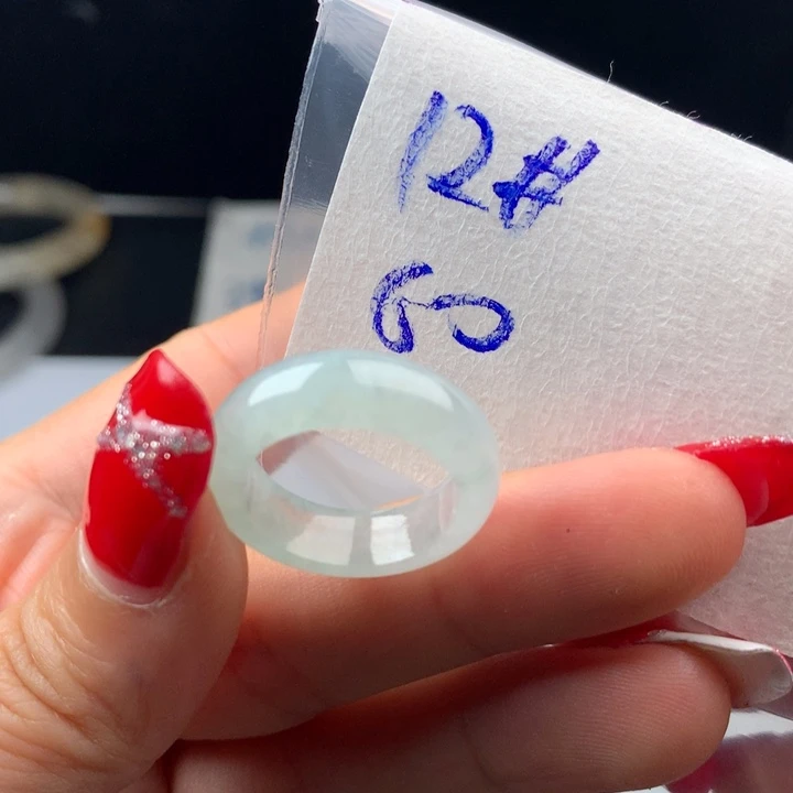 定制翡翠未镶嵌戒圈