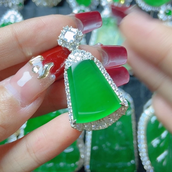 翡翠颈饰银S925镶嵌