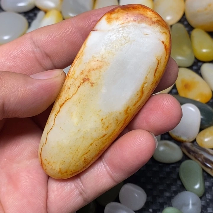 和田玉（糖玉）未镶嵌挂件